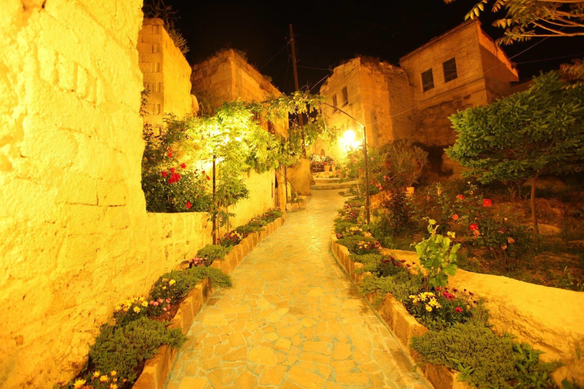 Blue Valley Cave Hotel Ürgüp Zewnętrze zdjęcie